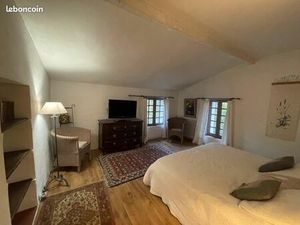 Petit appartement dans maison