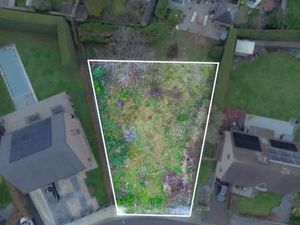 Terrain dans un quartier résidentiel à Montigny-le-Tilleul