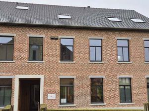 Maison à louer à Sint-Pieters-Rode € 1.975 (LI41X) | Zimmo