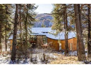 Chalet de luxe à vendre à La Salle les Alpes : 3 300 000€ | 388m²