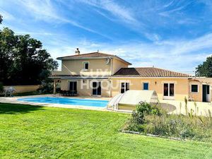 Vente Maison Piscine à Pont-Saint-Martin (44860) : à vendre Piscine / 280m² Pont-Saint-Mar