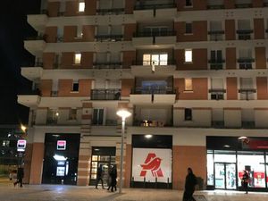 Location appartement 1 pièce 30 m² à Massy (91300)