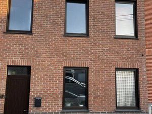 Maison à louer avec terrasse et jardin   Châtelineau (VBD59318)