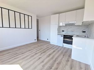 2 PIÈCES AVEC PARKING - LES PASSAGES