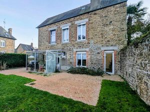 Maison de 78 50 m² à Fougeres