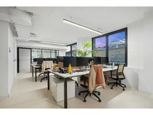 Bureaux à Louer Trocadéro - Plateau 561m²