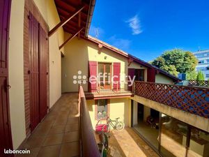 Maison de ville 7 pièces 238 m²