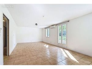 Maison individuelle à louer 5 chambres  garage  jardin