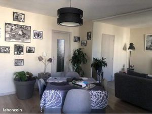 Très bel appartement bien situé de 75 m2 spacieux transversale deux chambres secteur auben
