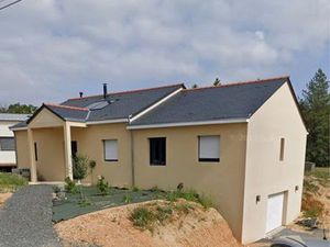 Maison neuve avec grand jardin