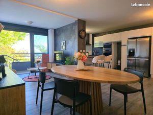 ? À louer – T3 meublé avec extérieur et deux suites privatives