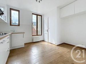 Appartement à louer - 3 pièces - 31 30 m2 - Le Kremlin Bicetre - 94 - ILE-DE-FRANCE