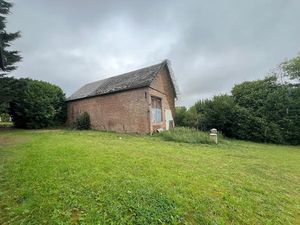 Vente locaux professionnels à Boué (02450)  80 000 €