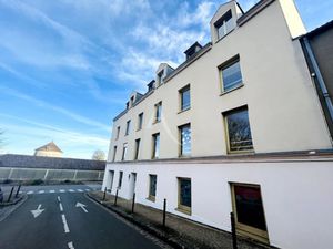 Vente locaux professionnels 7 pièces 225 m² à Champs-sur-Marne (77420)  649 000 €