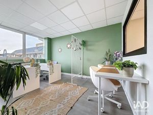 Vente locaux professionnels 135 m² à Taissy (51500)  209 000 €