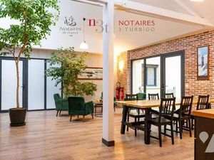 Vente locaux professionnels à Versailles (78000)  614 049 €