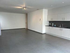 Mooi gelijkvloers appartement inclusief garage gelegen in...