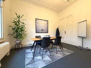 MONTGOMERY / Bureau +/- 35m2 avec services !