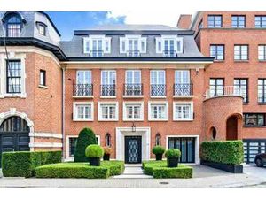 Square du Bois  Hôtel particulier face au Bois de la Cambre