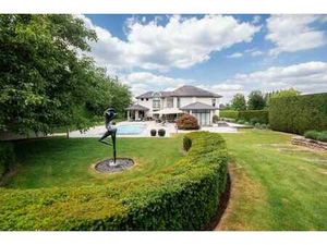 Prestigieuse villa contemporaine sur ±45 ares orientée sud