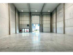 Nieuwbouwmagazijn 553m² langs de E17 in Lokeren