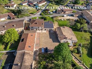 Vente immeuble 1180 m² à Montpon-Ménestérol (24700)  787 500 €