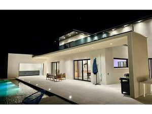 Maison Romans-sur-Isère 220 m² T-5 à vendre  895 000 €