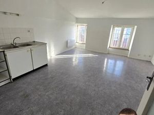 Location appartement 1 pièce 27.68 m² à Hirson (02500)  330 €