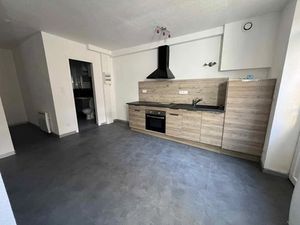 Location appartement 1 pièce 30 m² à Montluçon (03100)  370 €