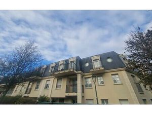 Location appartement  61.57 m² T-3 à Brie-Comte-Robert  1 100 €