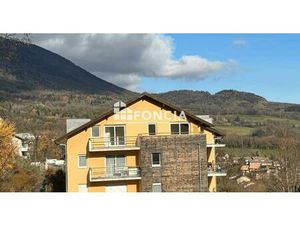 APPARTEMENT T4 TRAVERSANT SUR LES HAUTEURS DE GEX