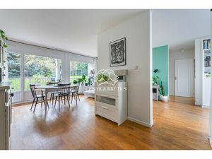 Appartement  terrasse  stationnement