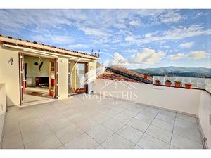 Maison de village avec terrasse solarium Vue panoramique