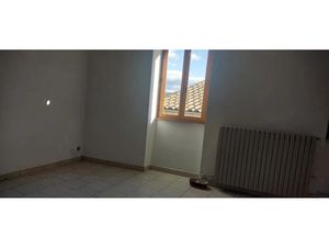 Location appartement 3 pièces 80 m² à Joyeuse (07260)  700 €