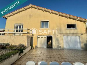 PAVILLON SUR SOUS SOL 3 CHAMBRES ET 3 GARAGES A COULON