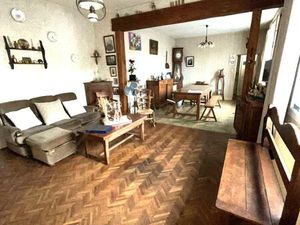 Grande longère  garage  jardin.