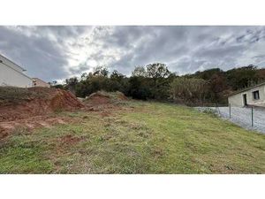 Terrain constructible viabilisé à vendre