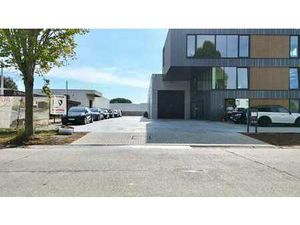 Nieuwbouw magazijn te huur met vlotte verbinding richting...