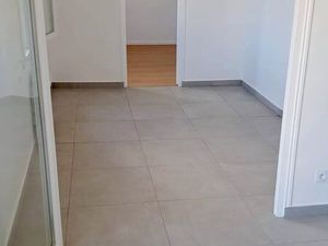 Appartement F5 pièces entièrement rénové 46 m². Cosne-Cours-sur-Loire (58200)