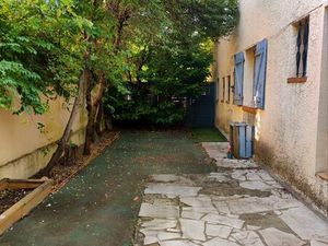 Exceptionnel à Lattes F2 rénové avec grand jardin privatif