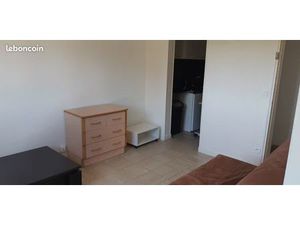 Studio meuble avec 1 place de parking (garage loto possible) endroit calme proche amazon r