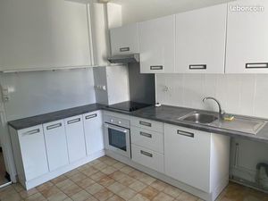 Très grand F4 rénové 2024