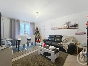 Appartement F4 à vendre - 4 pièces - 76 99 m2 - Montereau Fault Yonne - 77 - ILE-DE-FRANCE