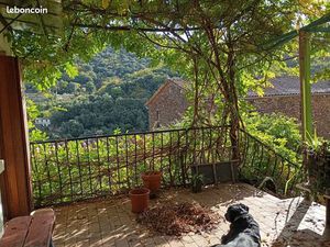 Appartement meublé dans maison de village