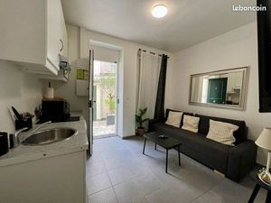 Loue 2 pièces  meublé et équipé  4min du RER B