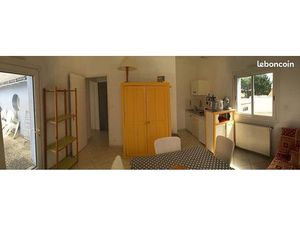 Studio 20 m² + terrasse – logement à loyer réduit contre coup de main régulier