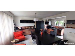 Maison avec jacuzzi et dressing 100m2 - T4bis