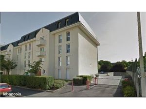 Place de parking à louer