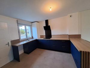 Location maison 4 pièces 77 m² à Piriac-sur-Mer (44420)  902 €