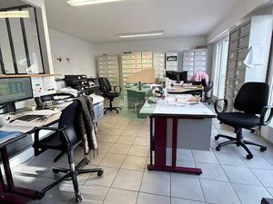 Location locaux professionnels 98 m² à Le Havre (76600)  1 600 €